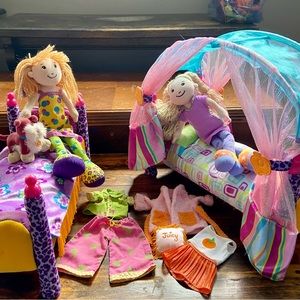 Manhattan Toys Groovy Girls Sleepover Party